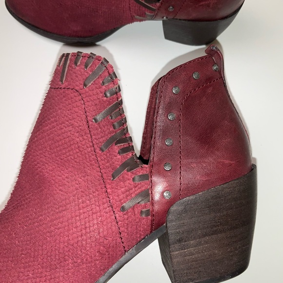 OTBT Santa Fe Leather Studded Textured Ankle Western Boots - Picture 13 of 16